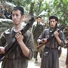 لبنان تعتقل ماليزيَين لارتباطهما بـ«القاعدة»