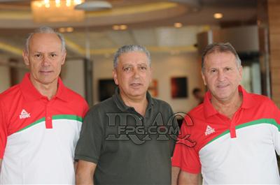 زيكو وملاكه المساعد يصلون بغداد واجتماع حاسم مع اتحاد الكرة اليوم والاول يطالب بشرط مهم