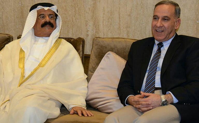 خالد العبيدي يلتقي وزير الدفاع البحريني في المنامة