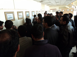 50 لوحة ساخرة في معرض كاريكاتيري تظهر معاناة العراقيين من الاحتلال الامريكي في كربلاء