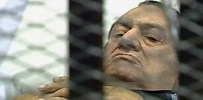 حسني مبارك في المشفى اثر جلطة قلبية