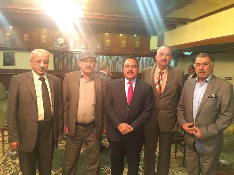 قادة الجيش العراقي ، يطالبون الحكومة العراقية بالتغيير وأنصافهم سياسيا