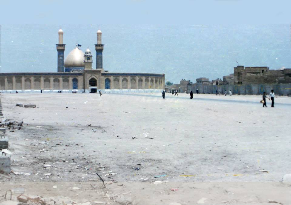 منطقة بين الحرمين وسط كربلاء بعد انتفاضة اذار 1991 من الارشيف