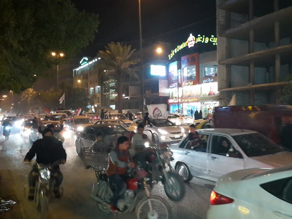 بالصور:اهالي كربلاء المقدسة يحتفلون بتحرير الرمادي