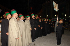 منتسبو العتبتين المقدستين في كربلاء يحييون ذكرى استشهاد الامام الصادق (عليه السلام)