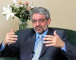 وزير المالية : مضطرون لخفض ميزانية عام 2009