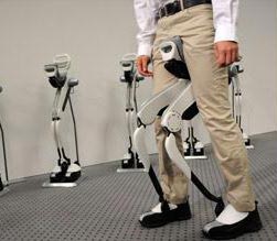 "هوندا" تكشف النقاب عن جهاز آلي للمشي يمكن ارتداءه