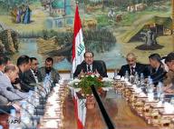 عبارة (منحة الحكومة) بدلا من (منحة رئيس الوزراء) في صرف المساعدات والتعويضات للمواطنين