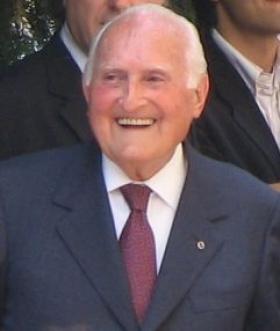 وفاة الرئيس الإيطالي الأسبق سكالفارو عن 93 عاما