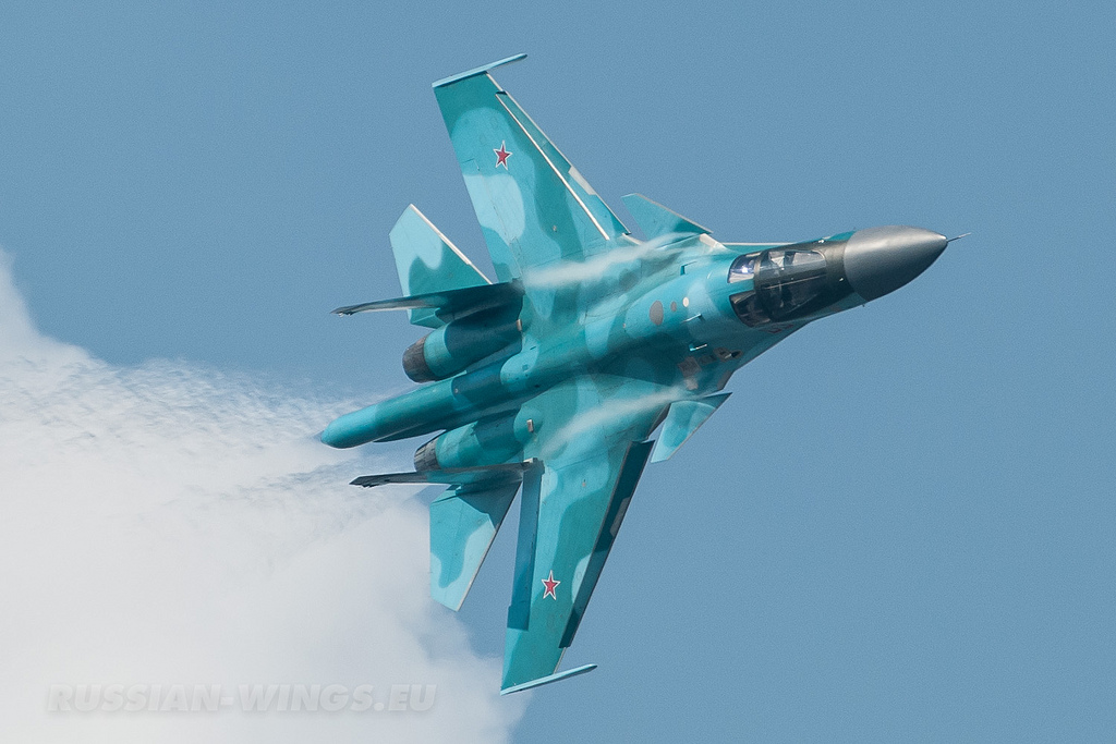 أردوغان يحذر روسيا.. والناتو يدعوها لاحترام الأجواء التركية