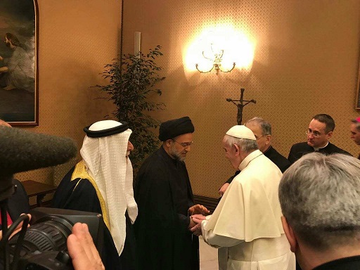 بالصور :وفد عراقي برفقة رؤساء اوقاف (الشيعي والسني والمسيحي) يلتقي بابا الفاتيكان في روما