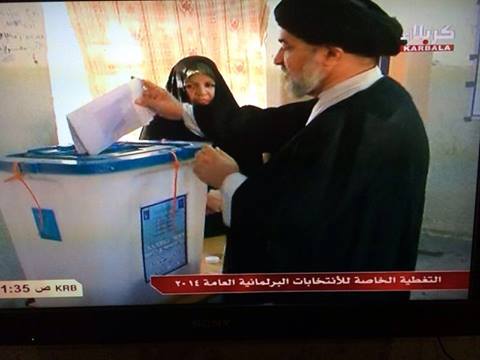 اقبال كثيف على صناديق الاقتراع بكربلاء وممثل المرجع السيستاني السيد الصافي يدلي بصوته
