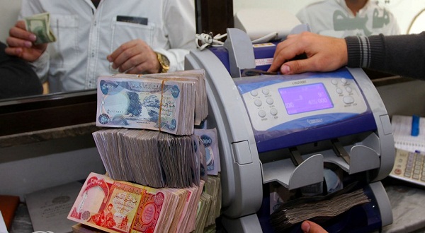 العمل تسترد أكثر من 5 مليارات دينار من المتجاوزين على اعانات الحماية خلال 2017