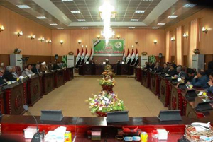 النجف تطالب بتخصيص 500 مليار دينار لشراء العقارات المحيطة بالعتبة العلوية المقدسة الواقعة ضمن التوسعه