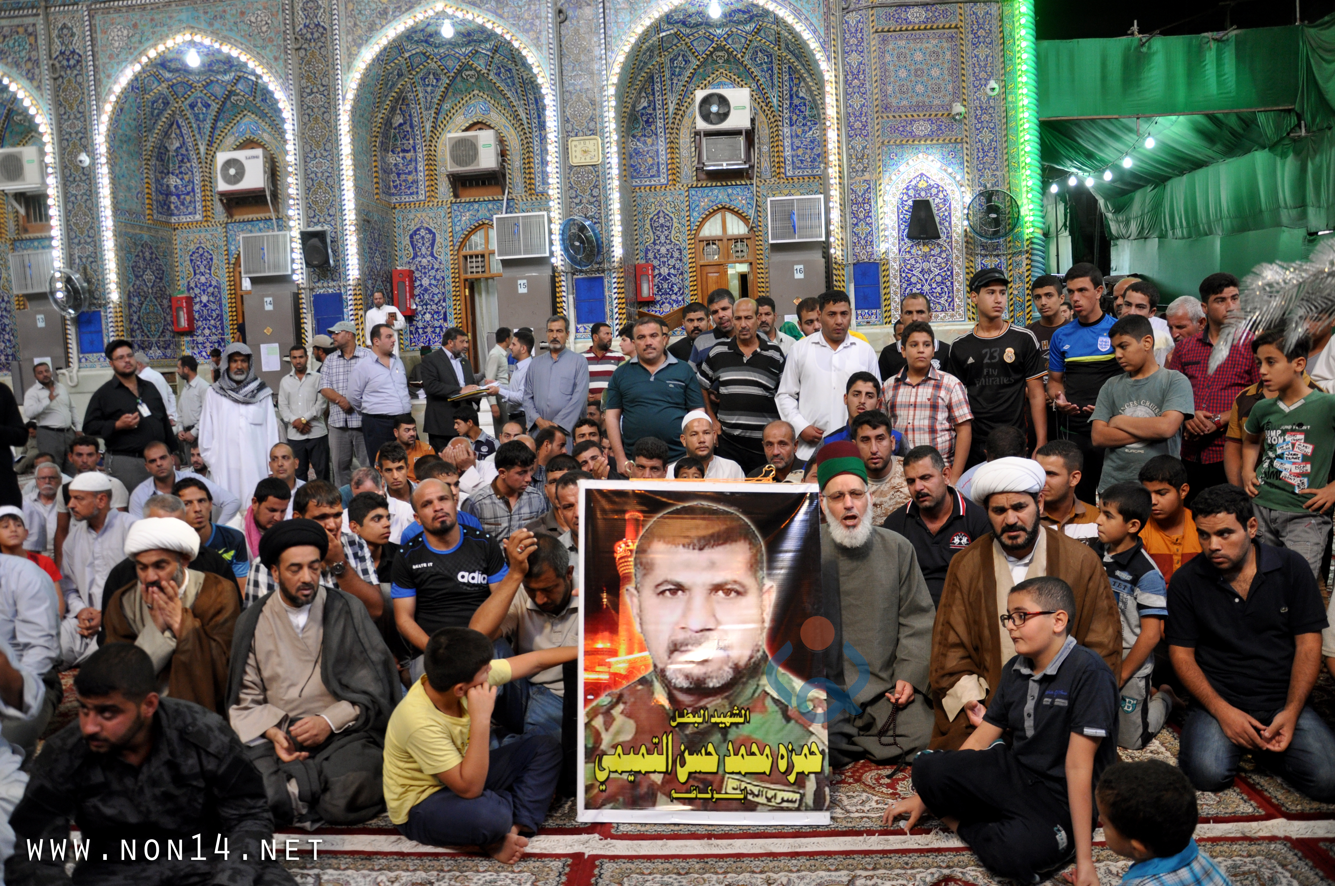 بالصور:في كربلاء لواء علي الاكبر يشيع احد ابطاله الذي استشهد خلال تصديه للدواعش في بيجي