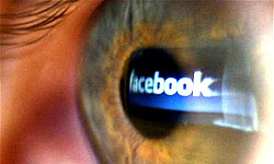 موقع أمريكي: الملك السعودي يقرر شراء الفيسبوك لتفادي ثورة شعبية