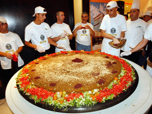 الأردن يدخل غينيس بأكبر قرص فلافل