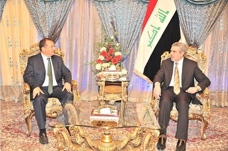 الدكتور الخزاعي يستقبل سفير بريطانيا بالعراق ويؤكد وجود معسكرات لتدريب الارهابيين ترعى من قبل بعض الدولة الاقليمية