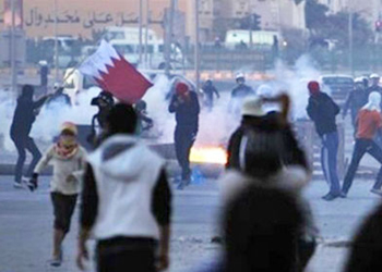 قوات الامن البحريني تصيب عددا من الاشخاص إثر مسيرات حاشدة قرب المنامة