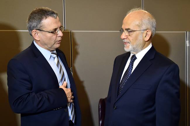 الجعفري يبحث مع نظيره الإيطالي حسم اتفاقية رفع التأشيرة عن الجوازات الدبلوماسية