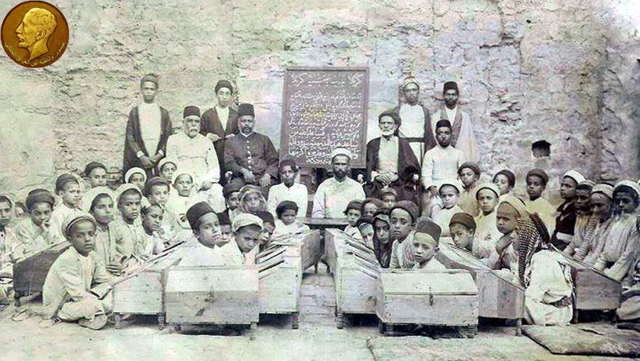 بالارشيف :اول مدرسة للذكور في كربلاء عام  1930