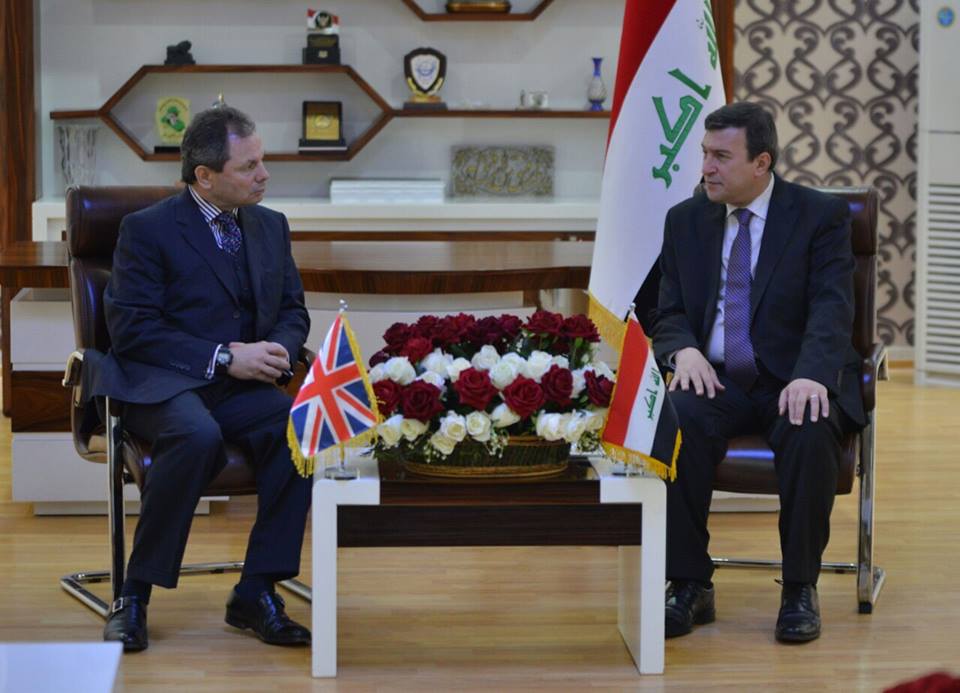 مستشار بريطاني يزور كربلاء والمحافظ يكشف عن فتح غرفة عمليات مشتركة تخص عدد من المجالات