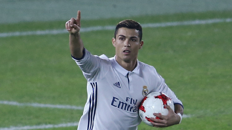 فريق صيني يقدم عرضا مغريا لرونالدو!