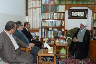 عضو مجمع اللغة العربية بدمشق يزور العتبة الحسينية المقدسة في كربلاء