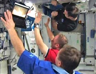 5 غرف نوم وحمامان ومطبخان بـ 100 مليار دولار