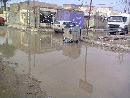 عدسة نون تنقل بالصور معاناة اهالي منطقة الامام عون بسبب الامطار
