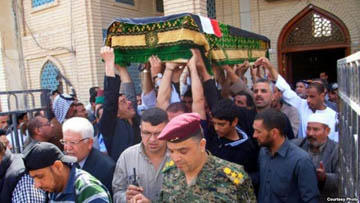 النجف: تشييع جثمان عراقية قتلت بالولايات المتحدة