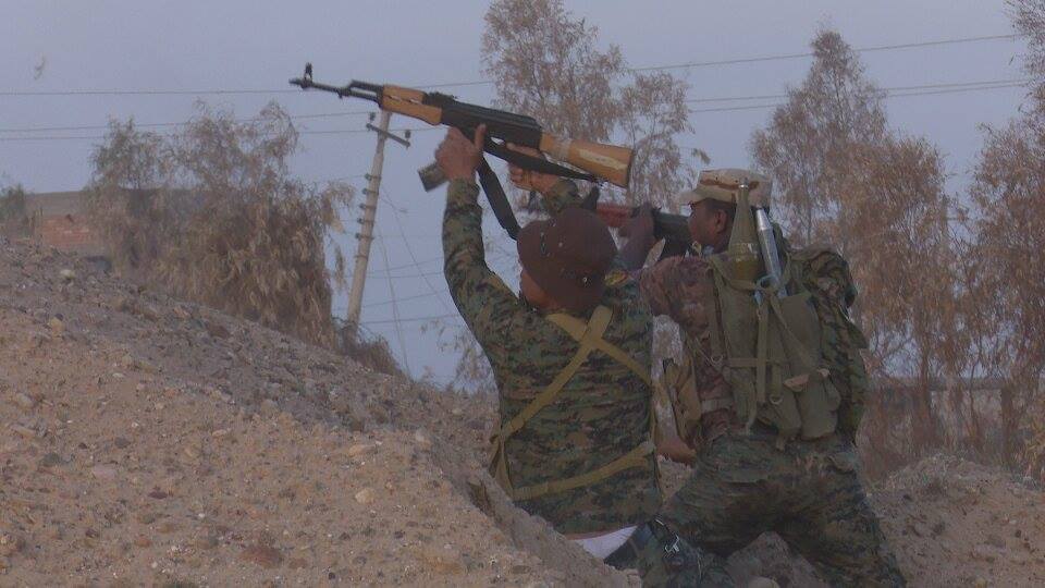 موفد وكالة نون الى تكريت ينفي تعرض صحفيين الى استهداف من قبل ارهابيي داعش+صور من المعركة