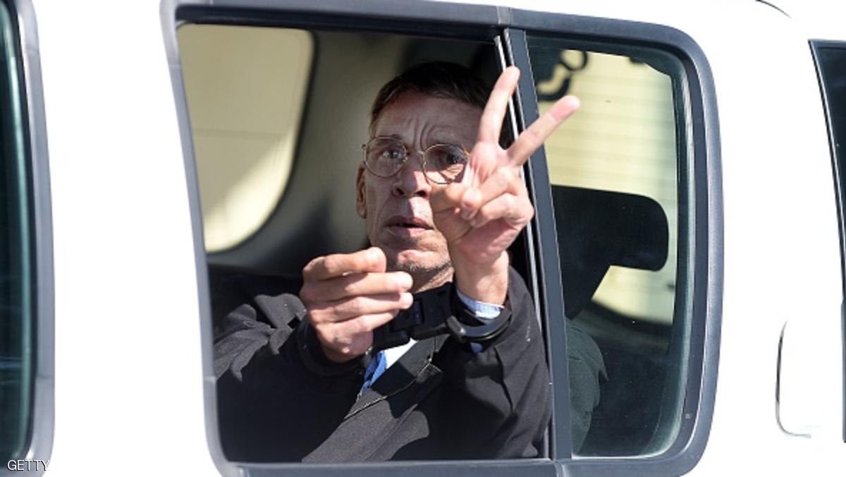 زوجة خاطف الطائرة المصرية تفجر مفاجأة عن "خفايا" زوجها