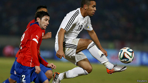 مصر تفرّط في تقدمها على تشيلي وتخسر 2-3 وديا