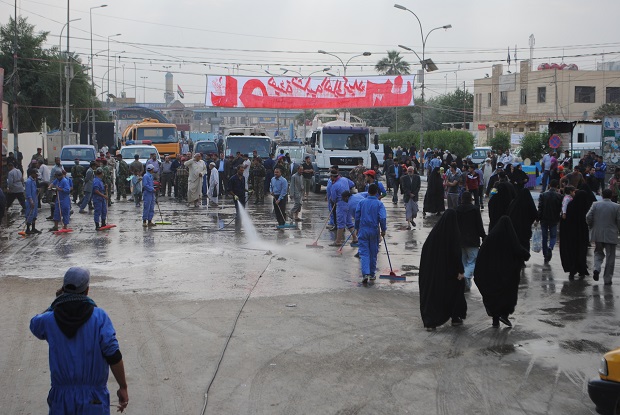 بعد ازالة التجاوزات عن ارصفة المدينة :كربلاء تغسل شوارعها (مصور)