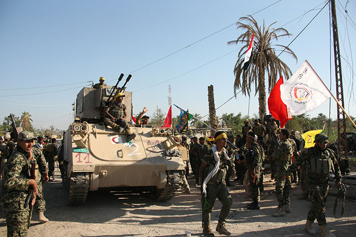 تشكيلات قتالية ساهمت بتحرير جرف الصخر تصل مرقد الامام الحسين عليه السلام