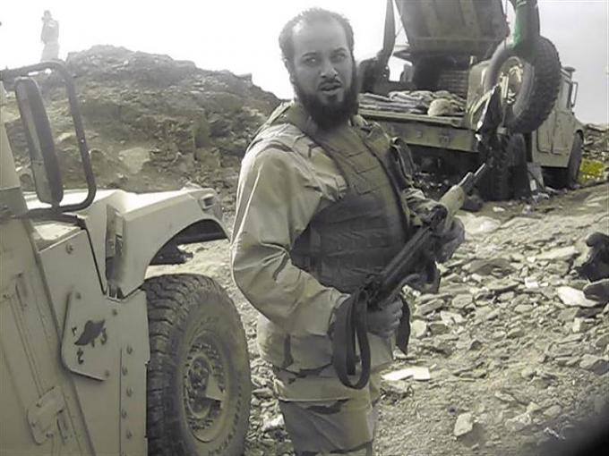 العريفي : فض اعتصام الانبار على يد قوى الامن العراقية "من أعظم المصائب"+صورة العريفي بملابس القتال