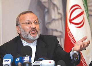 ايران تطالب بالف مليار دولار تعويضات عن حرب الثمان سنوات