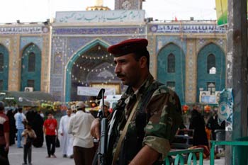 الأجهزة الامنية في كربلاء تنفذ خطة امنية شاملة وعتباتها تعلن عن استعدادها لاستقبال الزائرين