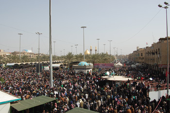 مليونا زائر يؤدون مراسيم زيارة عرفة في مدينة كربلاء المقدسة