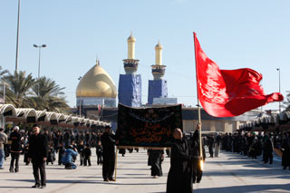 العتبات المقدسة في كربلاء تستقبل يوميا 150 موكبا (14) منها من خارج العراق