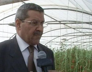 وزير الرزاعة ينفي ان تكون وزارته تسعى الى جلب عمالة أجنبية إلى العراق