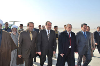 خلال زيارته النجف المالكي  يشيد بالتطورات الايجابية في مطار النجف الدولي