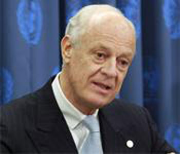 ديمستورا يزور عدد من مراكز الاقتراع في  النجف الاشرف