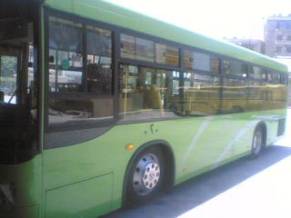 4000 سيارة صغيرة مزودة بباجات لنقل الزوار من مناطق القطع الى اقرب نقطة للعتبات المقدسة في كربلاء