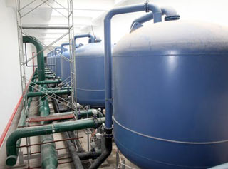 ماء كربلاء : فحص الماء بمعدل ثلاث مرات لليوم الواحد للتأكد من خلوه من أي مادة ضارة سلامة للزائرين