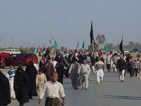 مواكب كبيرة جدا من محافظة ديالى ومناطق شمال بغداد تصل المحمودية في طريقها الى كربلاء