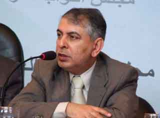 نائب عراقي  : رئيس الوزراء لا يعارض حلّ البرلمان اذا طلب ثلثي النواب ذلك