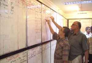 مستثمرون عراقيون : التداول الالكتروني في البورصة سيساهم في جذب المستثمرين للسوق