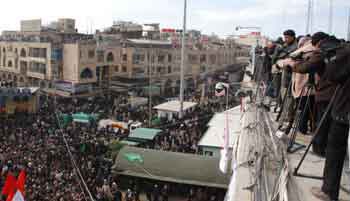 (350)  إعلاميا من (55) قناة ووكالة خبرية شاركت في نقل مراسيم زيارة اربعينية الامام الحسين (عليه السلام)